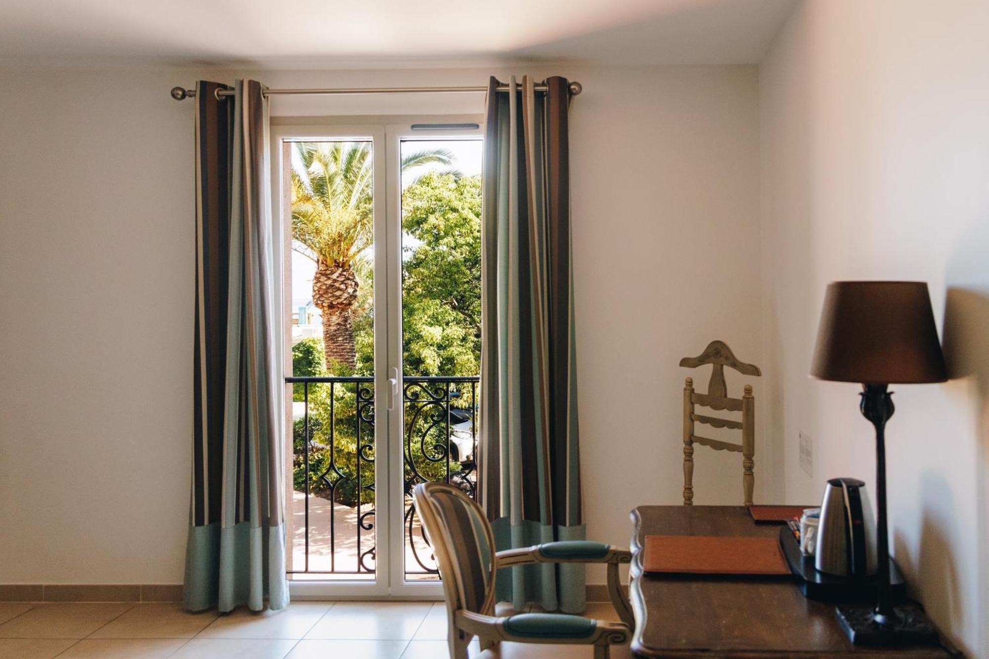 Hotel Liberata & Spa LʼÎle-Rousse 객실 사진