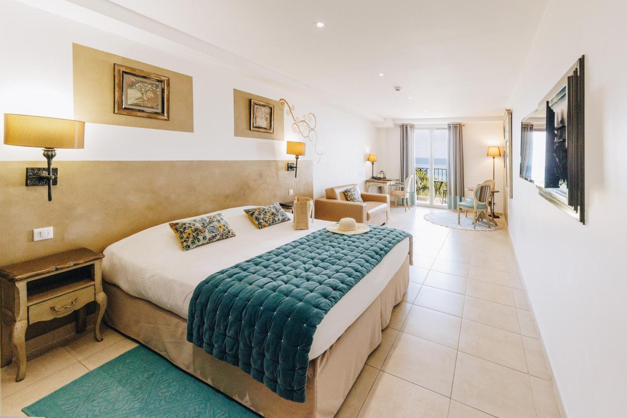 Hotel Liberata & Spa LʼÎle-Rousse 객실 사진