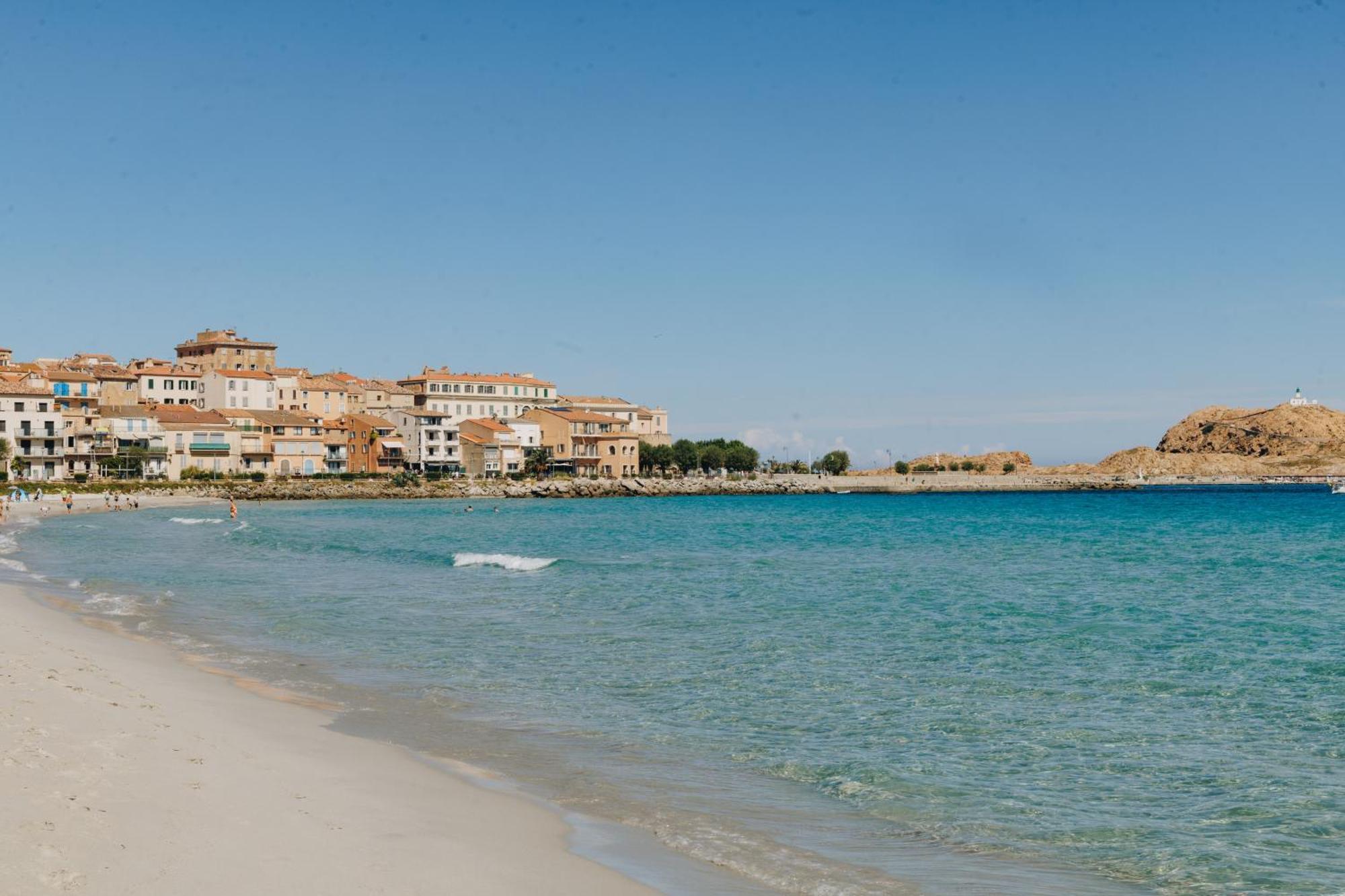 Hotel Liberata & Spa LʼÎle-Rousse 외부 사진